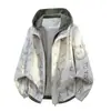 Chaqueta con capucha para primavera y otoño, chaqueta recia para hombre, chaqueta para hombre, cortavientos transpirable de corte holgado estilo Hong Kong talla grande