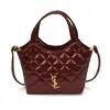 Moda 2026 Nuevo Estilo Bolso Tote Acolchado Bordado Bolso de Hombro Sencillo de Nicho Bolso Cubo con Cadena Cruzada