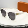 Novos Óculos de Sol Quadrados Fashion Double-B, Estilo Retrô Europeu e Americano, Mesmo Modelo de Celebridades da Internet, Óculos de Sol Estilo de Rua para Mulheres, Óculos com Proteção UV