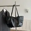 Bolsa Tote de Design Exclusivo de Alta Qualidade, Bolsa Cesta Estilo Coreano Ins, Bolsa de Ombro Retro Versátil e Estilosa
