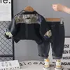 Roupa Infantil para Meninos Pequenos, Jaqueta de Couro Jacquard Patchwork Estilosa de Outono com Gola Reversível, Camisa Básica e Jeans com Apliques de Estrela