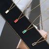 Collar Rectangular Retro de Acero Inoxidable con Circonita de Colores, Estilo de Nicho de Alta Gama, No se Desvanece, Cadena de Clavícula Minimalista Versátil