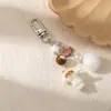 Chaveiro de Miçangas em Formato de Coração de Peixe Pequeno Mais Vendido Transfronteiriço com Pom-Pom de Gato Fofo, Corrente para Celular e Pingente para Bolsa