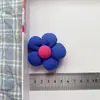 Flor de cinco pétalos de tela accesorios de flor pequeña hechos a mano relleno de algodón pasador broche accesorios decoración de ropa bolsa zapatos y calcetines