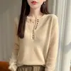 Nuevo suéter de punto de terciopelo Andy para mujer de otoño e invierno, estilo old money, cuello de tijera de otoño, cuello en V abotonado, top básico versátil, moderno
