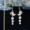 Pendientes de Borla con Mariposa Tachonados de Diamante de Zirconia de Oro Real Chapado en Cobre 2026 para Mujer, Estilo de Diseño Romántico de Nicho, Elegante Joyería para Orejas