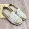 Zapatos de Pescador para Mujer Slip-on Zapatos Perezosos Tipo Gorro 2023 Primavera y Otoño Zapatos de una Sola Pieza Planos Cuadros Zapatos Casuales