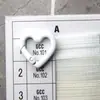 Color de pintura hebilla de resorte de aleación en forma de corazón anillo de resorte abierto llavero para auriculares colgante de equipaje accesorios de bricolaje