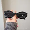 Óculos de Sol Irregulares Estilo Gatinho com Proteção UV Europeus e Americanos Transfronteiriços para Mulheres, Alta Qualidade, Emagrecimento Facial, Retrô, Estilo Único