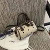 Bolsas Femininas Transfronteiriças 2026 Novo Estilo Bolsa de Ombro Feminina Estampada Bolsa de Mão para o Trabalho Simples Moda Bolsa Transversal Tendência