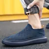 Zapatillas deportivas ligeras y transpirables para hombre, con suela gruesa y calcetines negros, para correr y descansar.