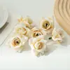 Rosa de Amazon Cabeza de Flor Pequeña DIY Haciendo Pequeños Accesorios Flores Artificiales Tela de Seda de Simulación Cabeza de Flor Accesorios de Fotografía