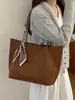 Bolso grande de ante estilo coreano para mujer, moda otoño 2026, bolso tote simple, bolso de hombro versátil y bolso de axila