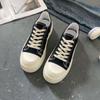 Zapatillas Americanas Blancas y Negras de Suela Gruesa para Mujer Primavera y Otoño 2025 Nuevos Zapatos de Lona con Punta Ancha Zapatos Casuales Elevadores para Parejas