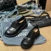 2026 Novo Estilo Couro de Bezerro Brogue Fivela de Metal Jk Mocassins de Couro Planos Versáteis Modernos Sapatos Femininos