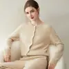 Cardigan macio e versátil de outono e inverno com gola redonda 100% cashmere para mulheres, suéter de malha simples solto de sete pontos de dupla camada