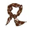 Lujo Ligero, Sensación de Alta Gama, Bufanda Suave de Hilo de Diseñador, Bufanda Triangular Decorativa Cálida de Otoño e Invierno, Bufanda Pequeña