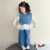 Traje de Mezclilla para Niñas Primavera y Otoño 2026 Nuevo Estilo Coreano Moda Chaleco de Mezclilla Infantil Conjunto de Tres Piezas Atuendo de Otoño