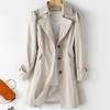 Casaco Trench Coat Estilo Novo 2026 para Mulheres, Comprimento Médio, Corte Justo, Jaqueta Estilo Coreano, Primavera e Outono, Tamanho Grande, Peça Versátil para Mulheres
