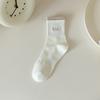 Calcetines blancos de mujer doble Luo Kou bordado de letras calcetines de tubo máquina todo en uno calcetines de algodón sin costuras calcetines deportivos de tubo corto para primavera y verano