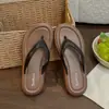 Chinelos de Verão Femininos para Uso Externo, com Solado Macio, Antiderrapantes, Bicolores, Estilo Chinelo de Dedo, Sandálias de Praia, Exportação