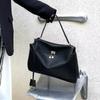 2024 Nueva Bolsa Tote Kelly de Gran Capacidad Maletín Estilo Coreano Hombro Mano Candado Versátil para Viajes y Uso Diario