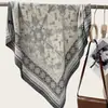 ¡Recuerdos gris claro! Bufanda clásica de algodón y lino para mujer, adecuada para primavera y otoño, estilo coreano, versátil, simple, bufanda larga de gasa, chal de protección solar de verano