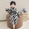 Pijama para Niños Niños Otoño e Invierno Conjunto de Cardigan de Coral Fleece 2025 Nuevo Franela Ropa de Casa para Bebés Niños