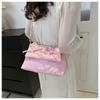 Bolsa Grande de PU Macio Feminina 2024 Primavera Nova Chegada Laço Versátil Pequena Fresca Bolsa Tote Coração de Menina Moda Bolsa Feminina
