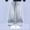 Conjunto de Duas Peças da Moda 2026 para Meninas: Jaqueta com Capuz Xadrez e Zíper com Calça Jeans Estrelada