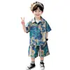 Conjunto de Verão para Meninos 2026 Novo Estilo Camisa Estilo Praia Infantil Manga Curta Conjunto de Duas Peças Roupas de Verão para Bebês Meninos