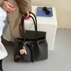 Bolsa Tote Retrô de Luxo Feminina 2026 Nova Tendência Moda Grande Capacidade Bolsa para o Dia a Dia Ombro Mão