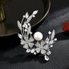 Broche de diosa laurel, elegante alfiler con perla natural, elegante flor de cerezo, accesorios, abrigo, abrigo, decoración Nearline