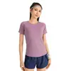 Roupa Esportiva Fitness de Malha Transpassada com Mangas Curtas para Yoga Moldando o Peito Camiseta Esportiva Respirável para Mulheres
