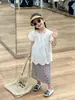 Verão 2025 Estilo Coreano Nova Roupa Infantil Meninas Renda Vazada Manga Bufante Camisa Boneca Manga Curta Top