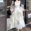 Vestido Princesa Fugitiva 2023 Novo Verão Leve Vestido de Casamento Senso de Design Cintura Apertada Francês Primeiro Amor Suave Vestido Luar Branco