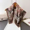 Lenço de Seda com Flor em Degradê Estilo Coreano Lenço Quadrado Pequeno Fino Lenço Espinha de Peixe Retrô Lenço Cachecol de Veludo Imitação Mulheres