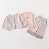 Conjunto de Otoño Clase A para Niñas Nueva Moda Elegante Ropa de Bebé Pantalones de Manga Larga Otoño Ropa de Tres Piezas para Niños Pequeños