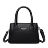 Bolsas de mujer transfronterizas, colección otoño 2026: moderno, minimalista, ligero, lujoso, de nicho, de alta gama, de gran capacidad y moderno para exportación