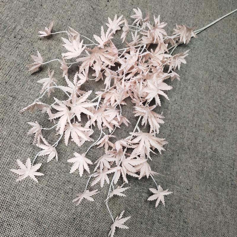 裸粉色