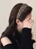 Faixa de Cabelo Retro Concava e Convexa Estampada de Leopardo para Mulheres, Versão Larga da Moda, Antiderrapante, Novos Acessórios de Cabelo Outono e Inverno, Faixa de Cabelo Versátil com Alta Pressão Craniana