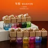 Venta al por mayor del fabricante 8ML botellas vacías cuadradas con tapa de colores, disponibles en todos los colores, botellas de vidrio para colgar en el coche, botellas de perfume de colores