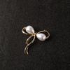 Broche de traje de trigo con ramillete de perlas doradas para mujer, de alta gama, combinable con todo, con un toque de distinción, accesorios personalizados antiluz.