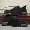 Zapatos Nuevos para Hombre de Primavera y Otoño, Ligeros, Versátiles, Transpirables, Zapatos Pequeños de Cuero, Zapatos Casuales Antideslizantes, Estilo Coreano, Slip-Ons Sencillos Slip-On