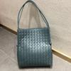 Bolso Tejido de Cuero Vacuno para Mujer 2025 Nuevo Estilo Coreano Moderno de Un Hombro Moda Versátil de Gran Capacidad Axila Bolso Madre-Hija