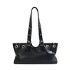 Bolso de hombro versátil de moda estilo europeo y americano transfronterizo para mujer, principios de otoño 2026, bolso de hombro personalizado retro de gran capacidad con tachuelas