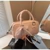 Bolsa Pequena Popular Transfronteiriça Feminina Versátil 2025 Nova Moda Bolsa de Ombro Transversal Portátil para o Dia a Dia Bolsa Almofada