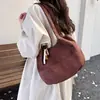 Nuevo Bolso de Ante Vintage Verano 2026 para el Viaje Diario, Bolso de Hombro Sencillo y Elegante para Mujer