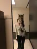 Camiseta base de punto con patchwork de encaje gris estilo francés para mujer, otoño e invierno, lujo ligero, tacto de alta gama, top elegante y hermoso
