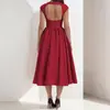 Comércio exterior europeu e americano nova coleção verão 2026 moda feminina: vestido elegante e sofisticado de cor sólida, sem mangas, decote nas costas, justo, estilo francês